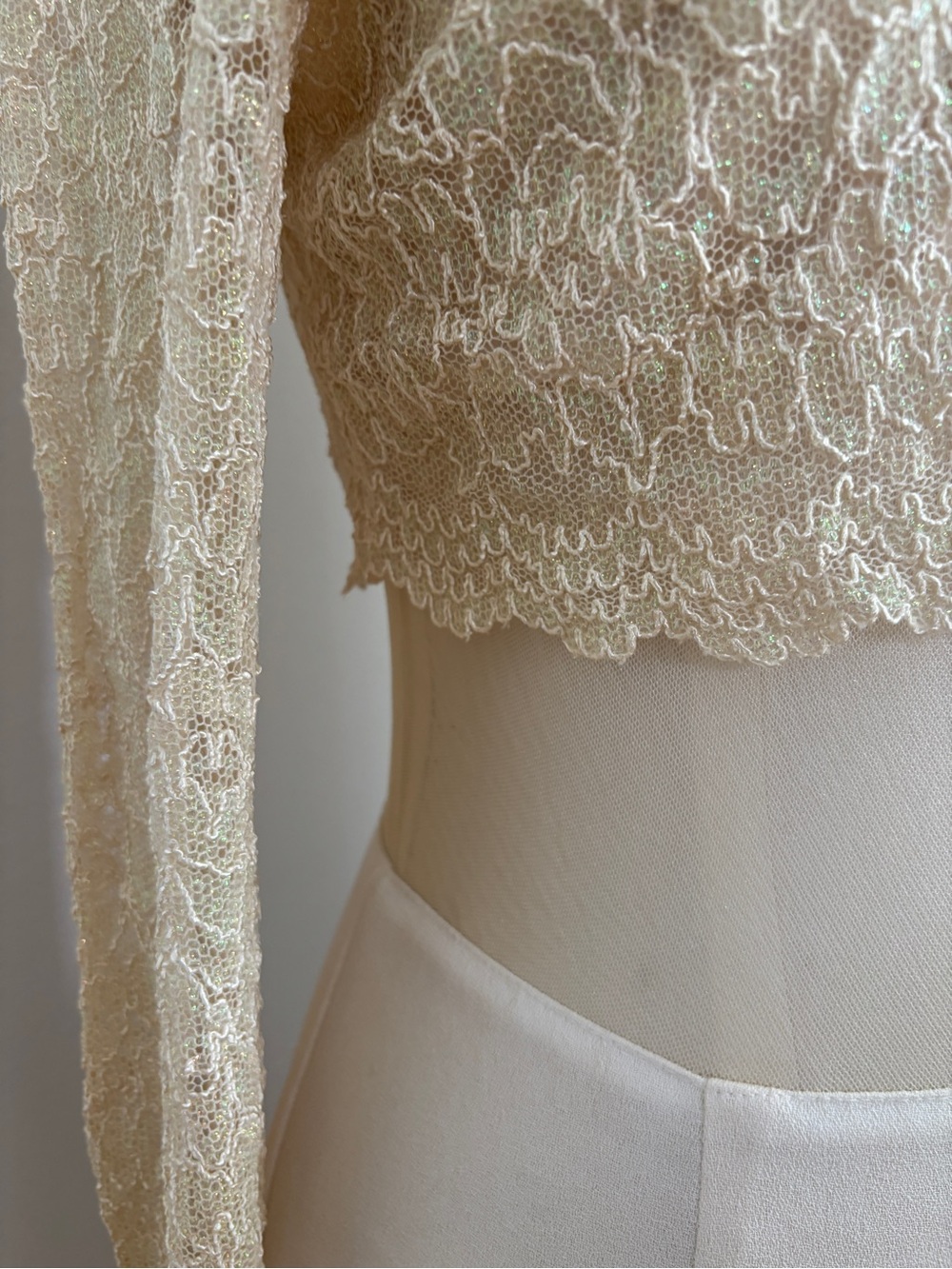 Vintage Joseph Ribkoff Cream Lace Mesh Wide Leg Jumpsuit - Picture 3 of 8